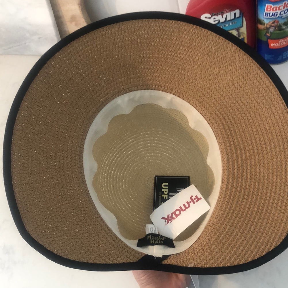 Sunhat - Picture 3 of 4